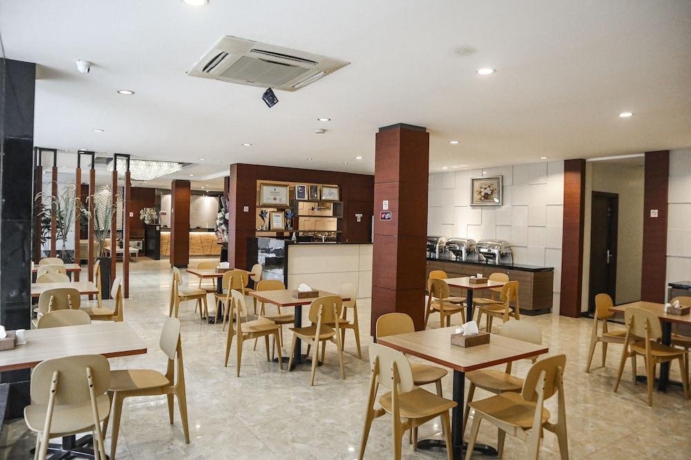 Batam Hana Hotel מראה חיצוני תמונה